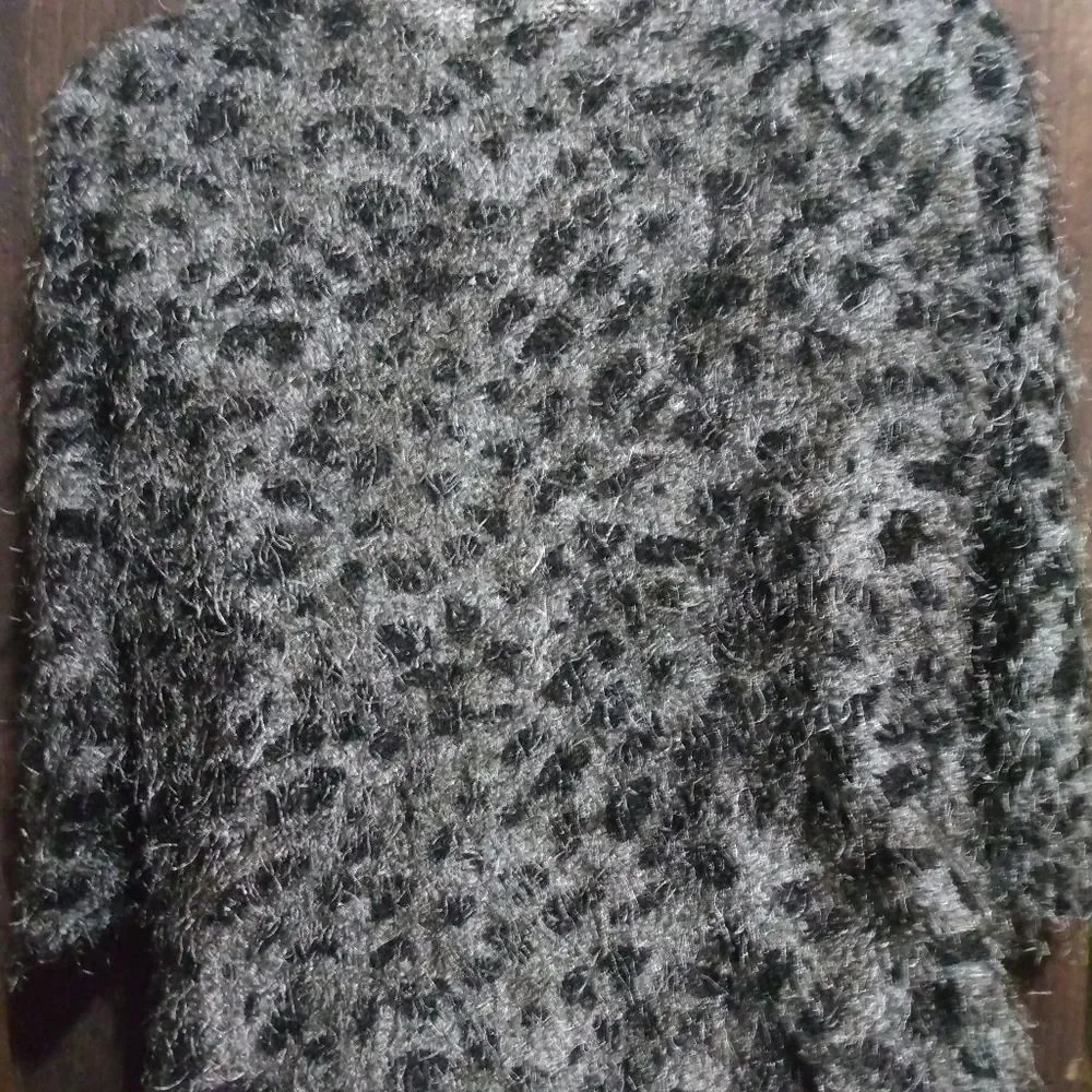 Vintage Isela Fuzzy Animal Print Cardigan Sweater In A Size Medium - Picture 11 of 15